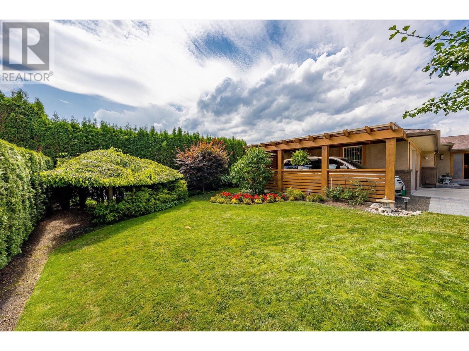  1670 Pritchard Drive, West Kelowna
