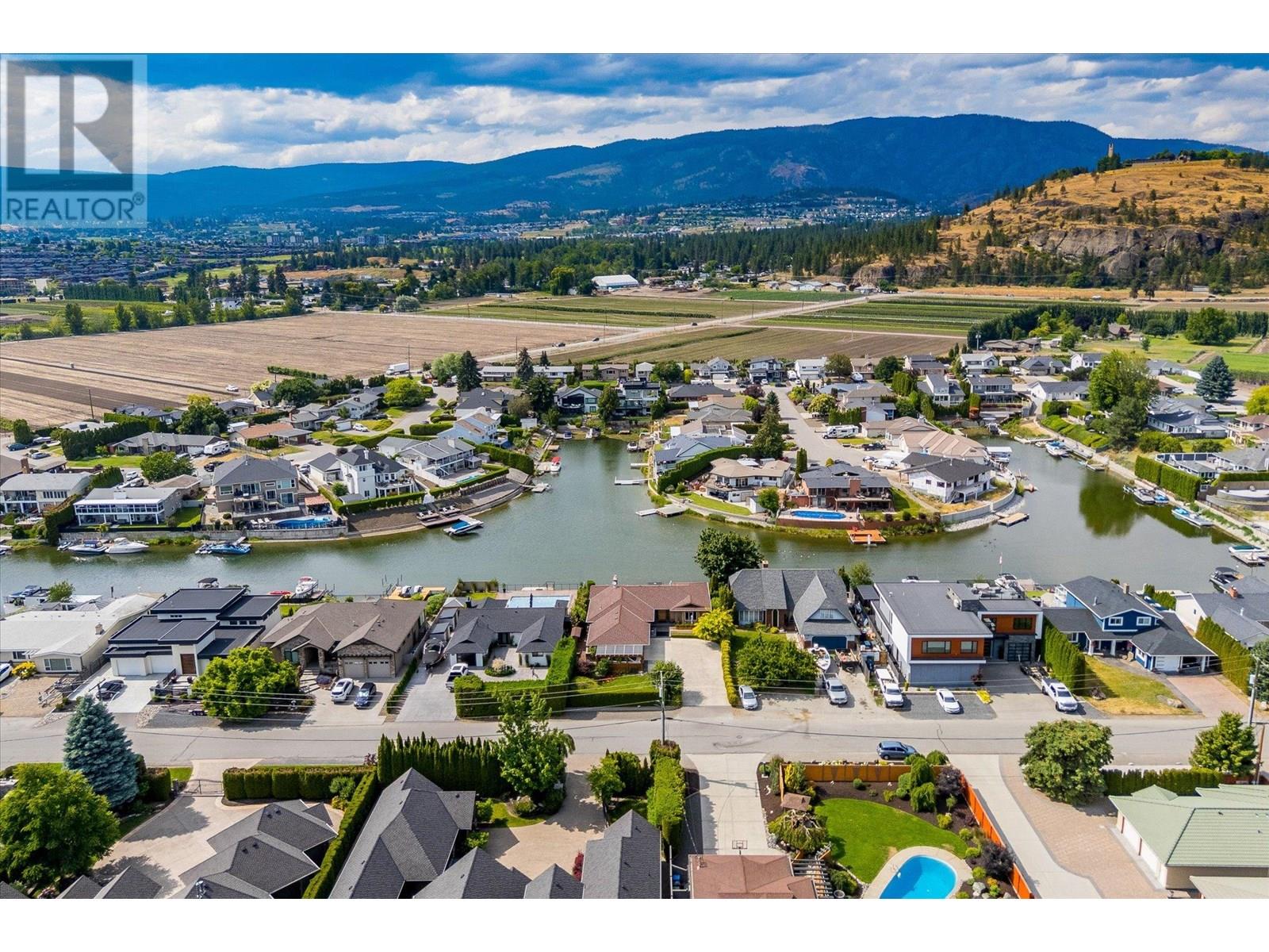  1670 Pritchard Drive, West Kelowna