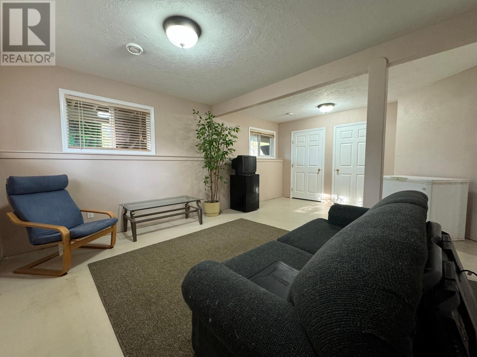 10A Wolf Crescent, Invermere
