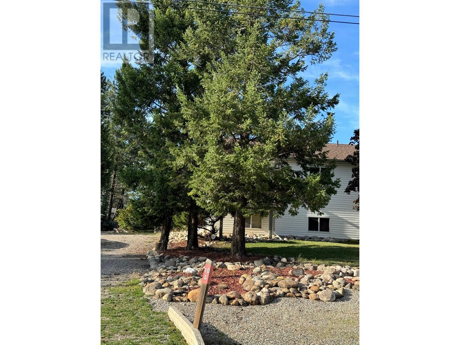 10A Wolf Crescent, Invermere