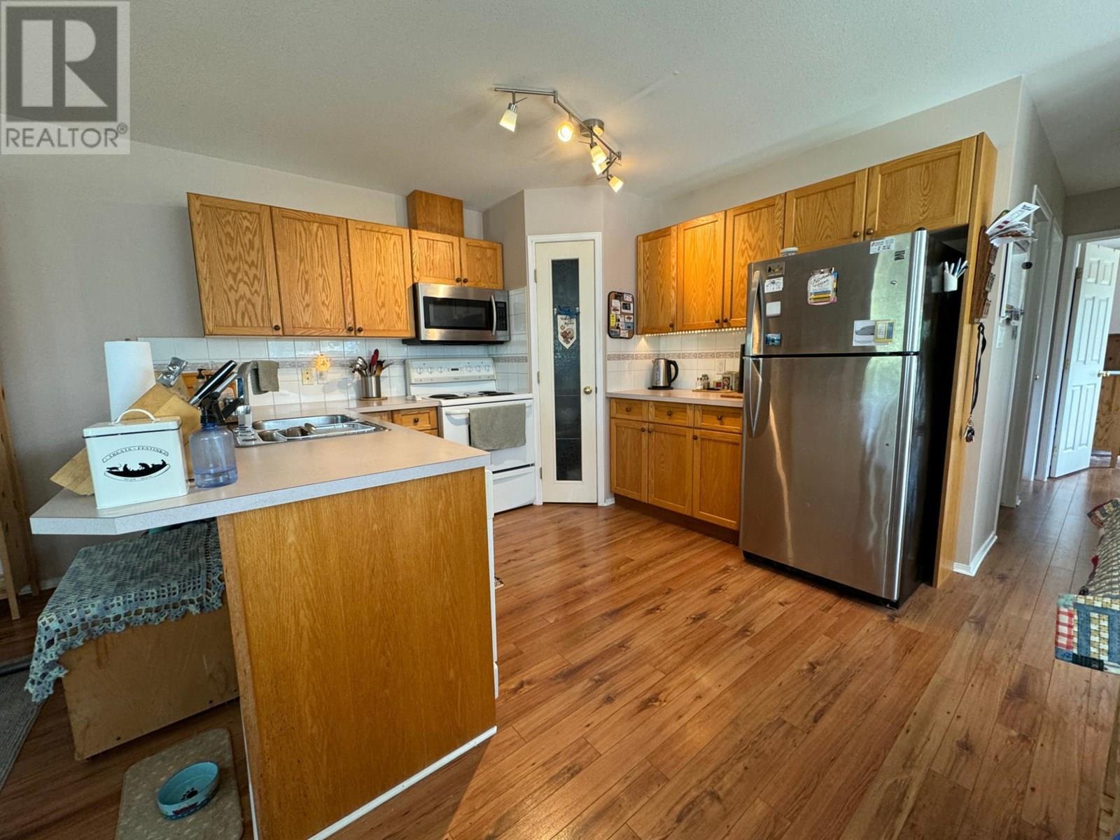 10A Wolf Crescent, Invermere