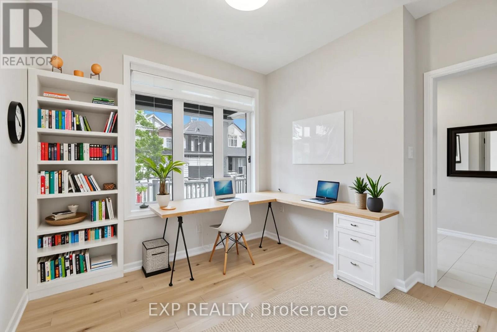 Office Room/Den