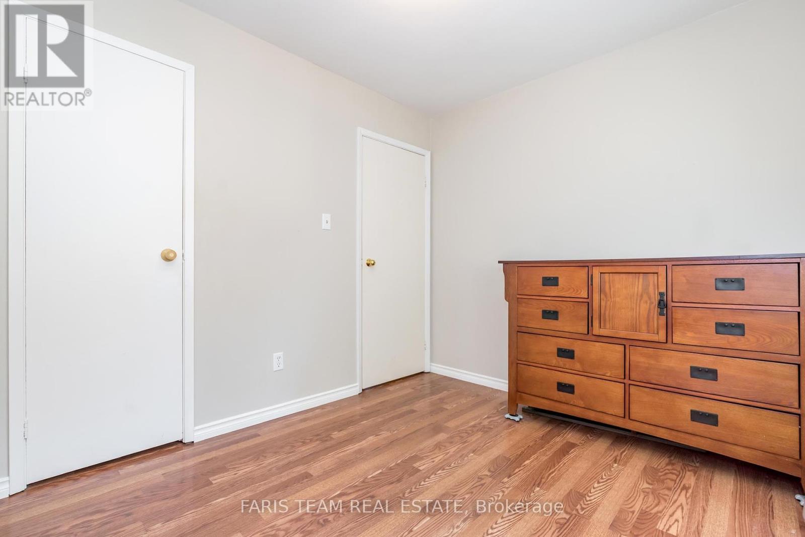 Photo 7 of 1059 Glen Mhor Crescent, Midland ON