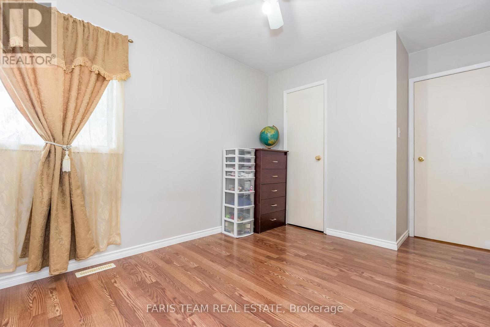 Photo 29 of 1059 Glen Mhor Crescent, Midland ON