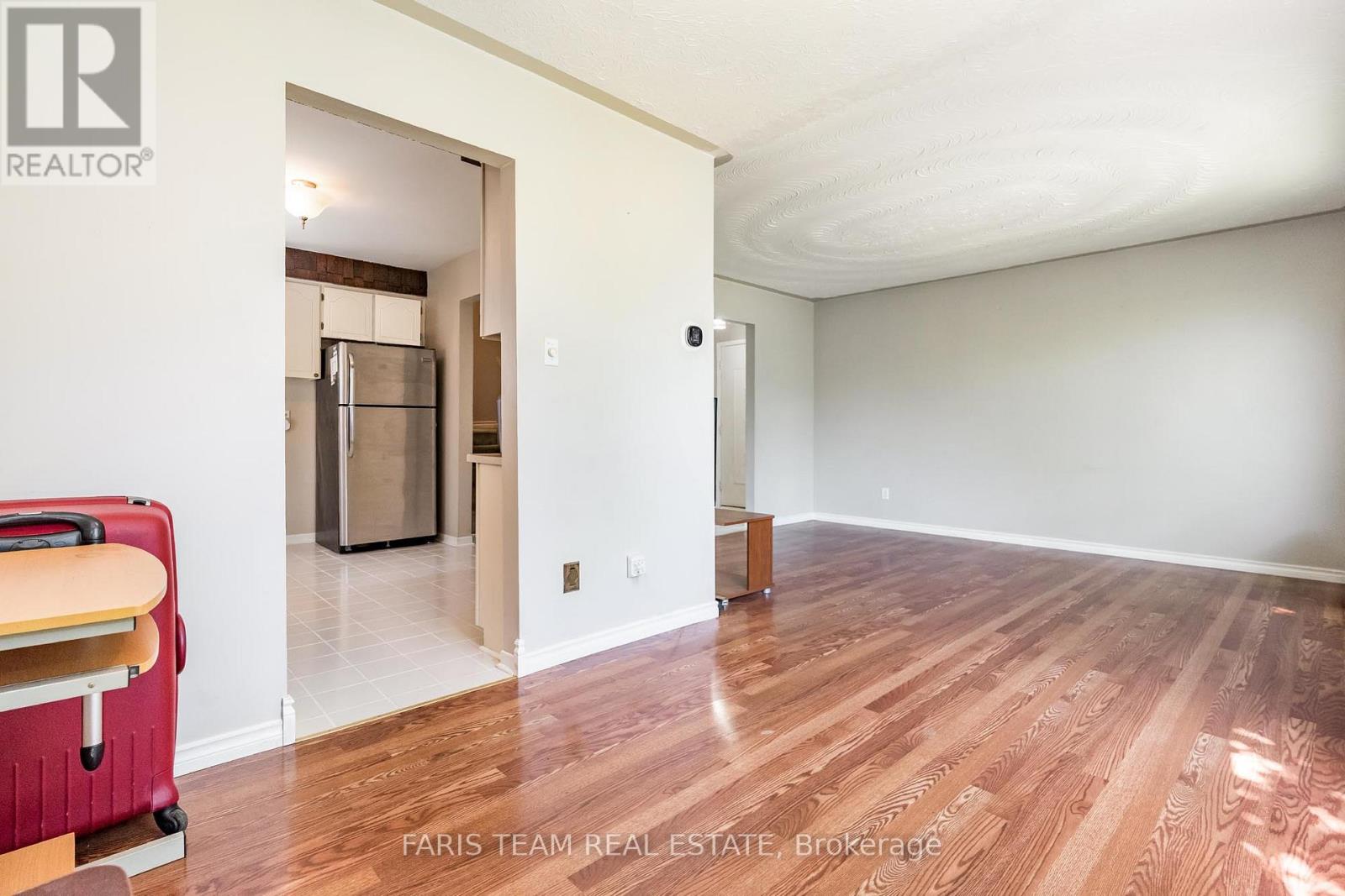 Photo 27 of 1059 Glen Mhor Crescent, Midland ON