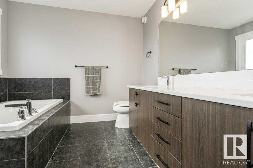 Photo 37 of 14 Copperhaven Dr, Spruce Grove AB
