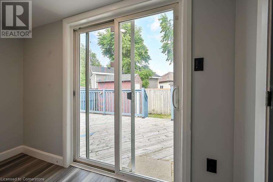Photo 26 of 16 Webling Street, Brantford ON