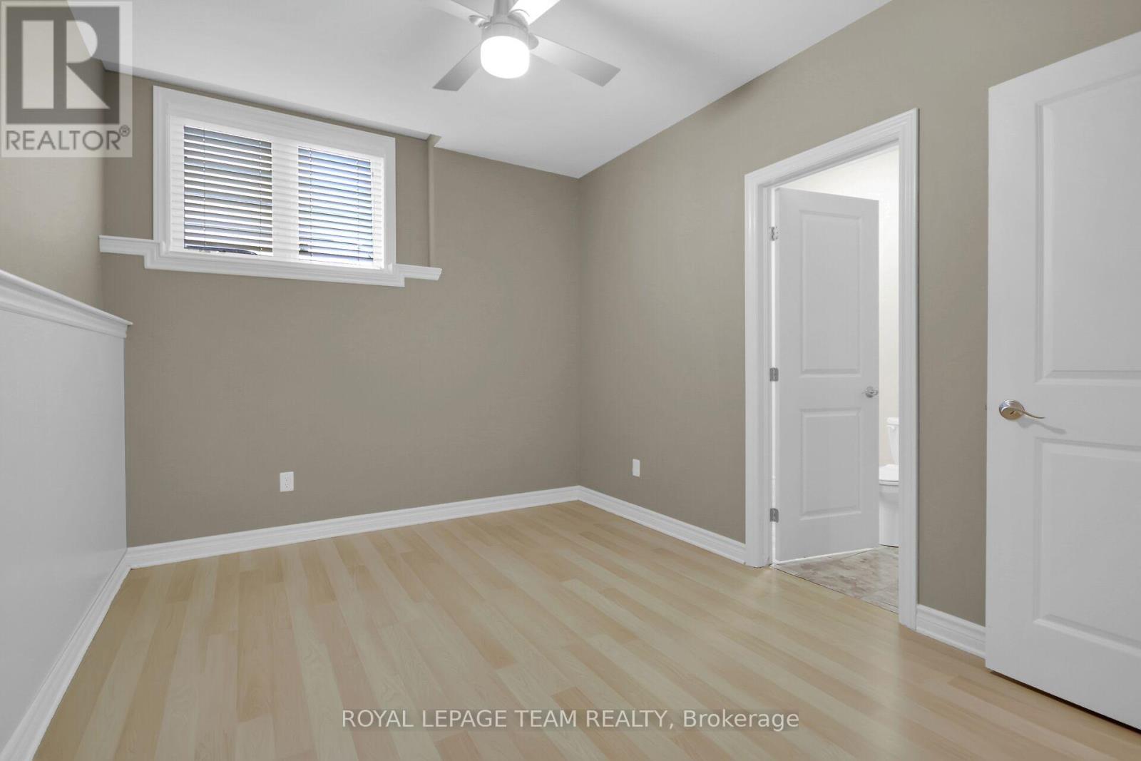 Photo 35 of 142 West Ridge Drive, Ottawa ON