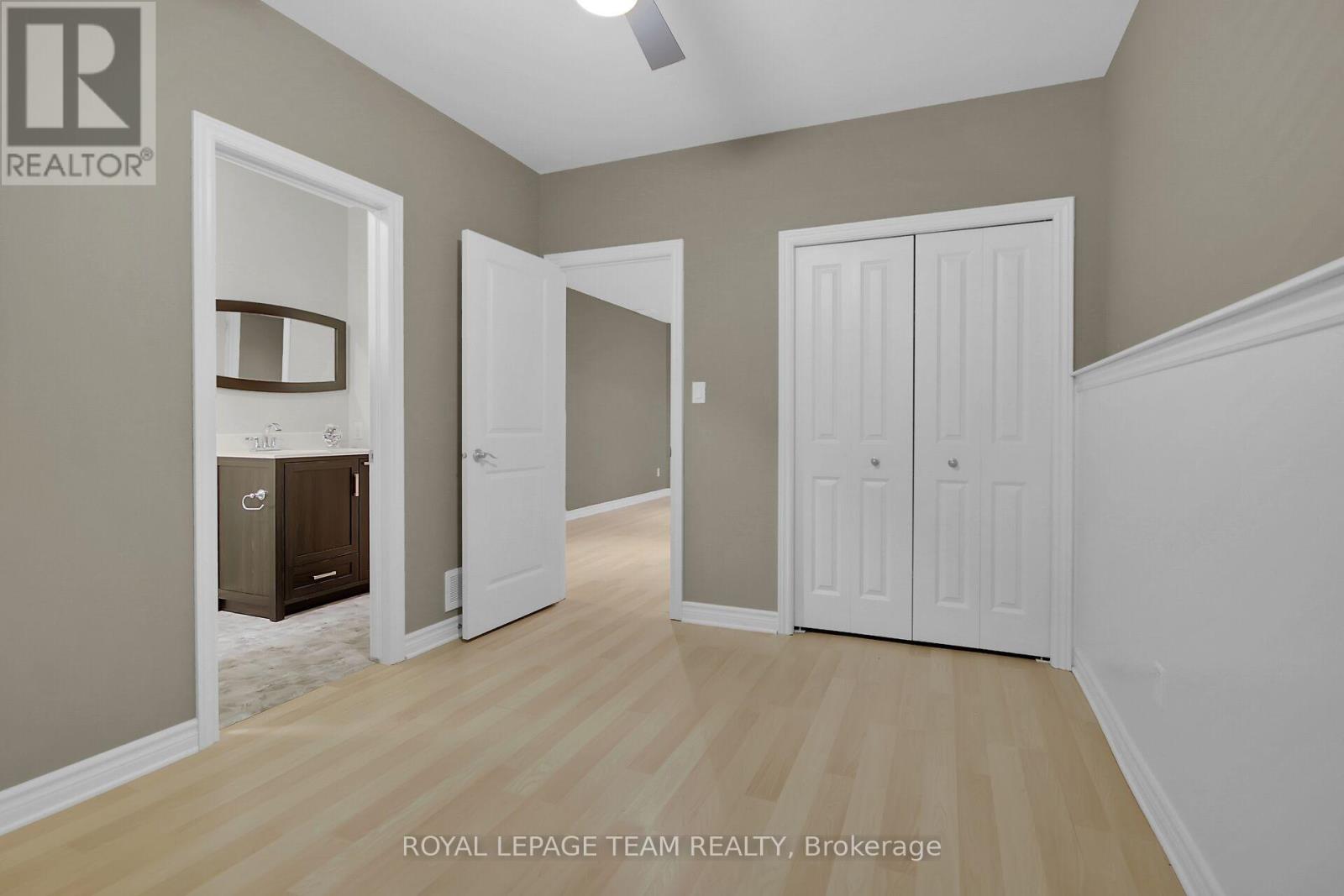 Photo 36 of 142 West Ridge Drive, Ottawa ON
