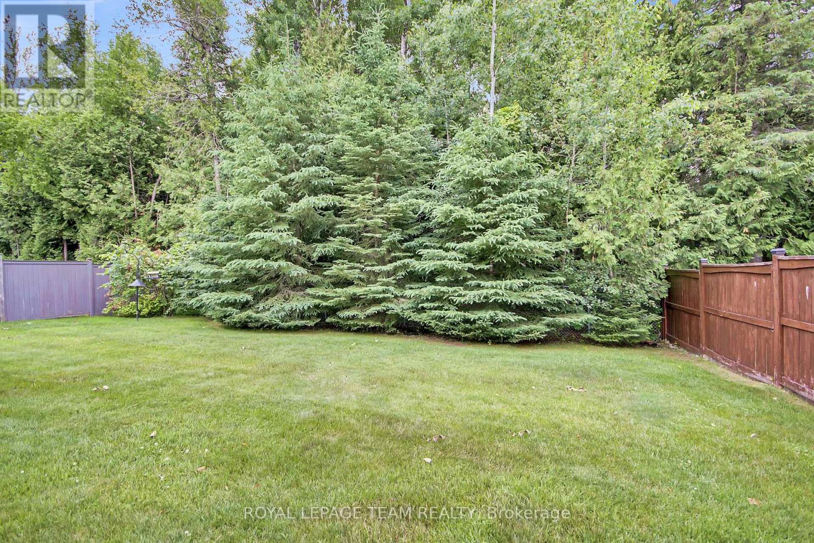 Photo 44 of 142 West Ridge Drive, Ottawa ON