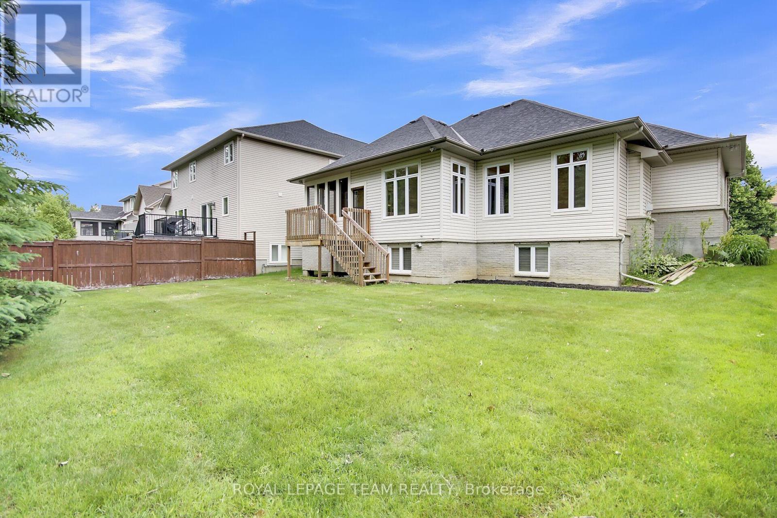 Photo 43 of 142 West Ridge Drive, Ottawa ON