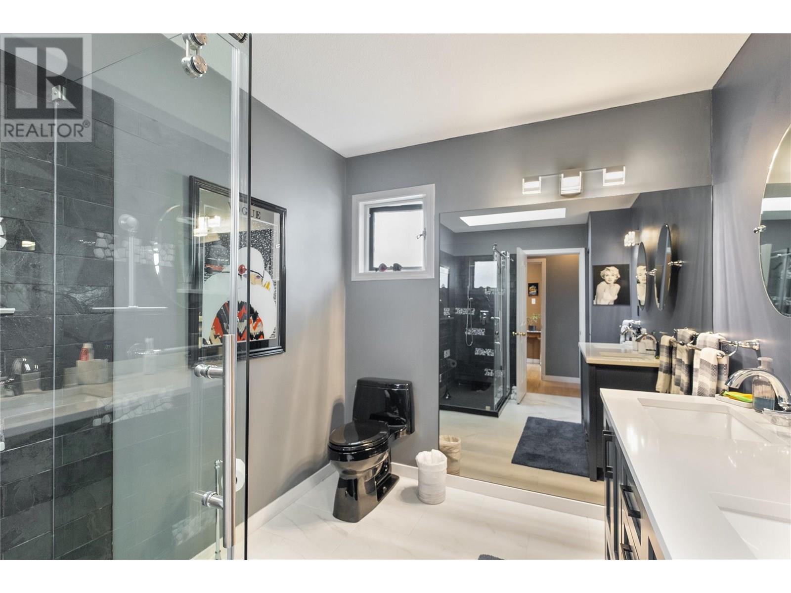  1677 Newport Road, West Kelowna