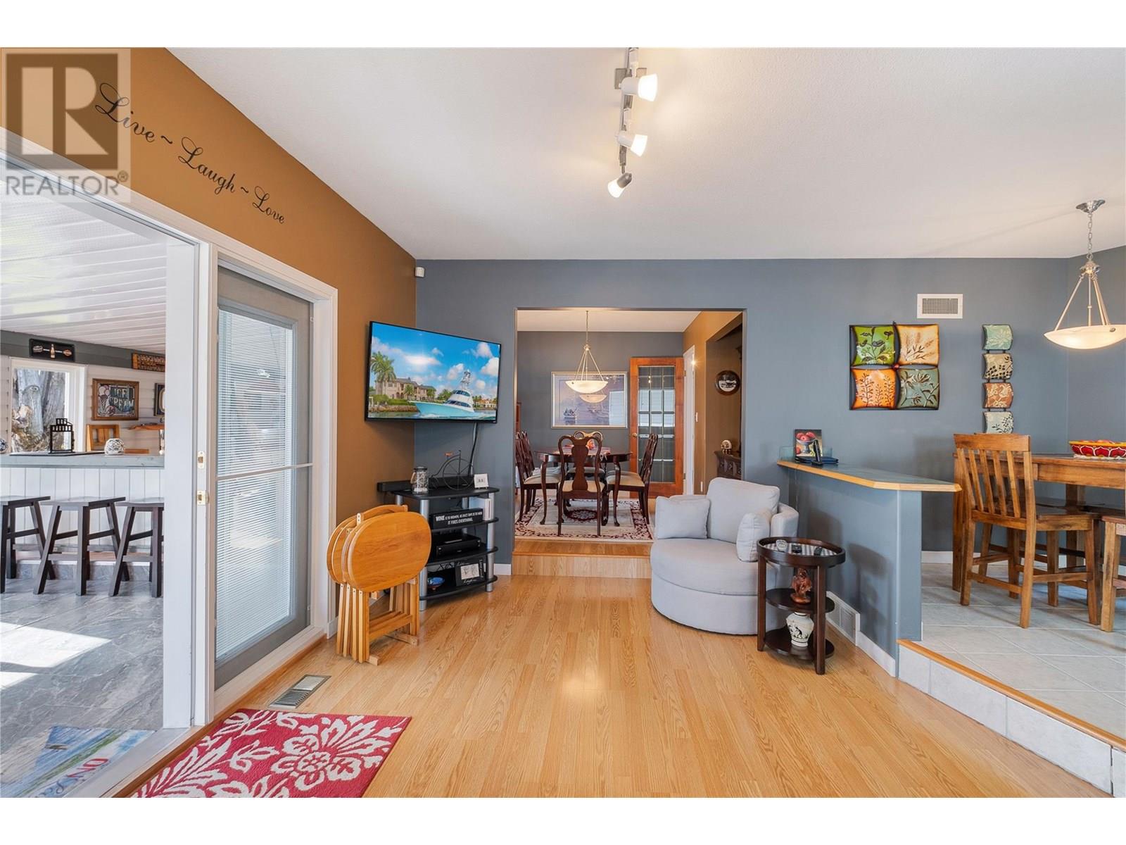  1677 Newport Road, West Kelowna