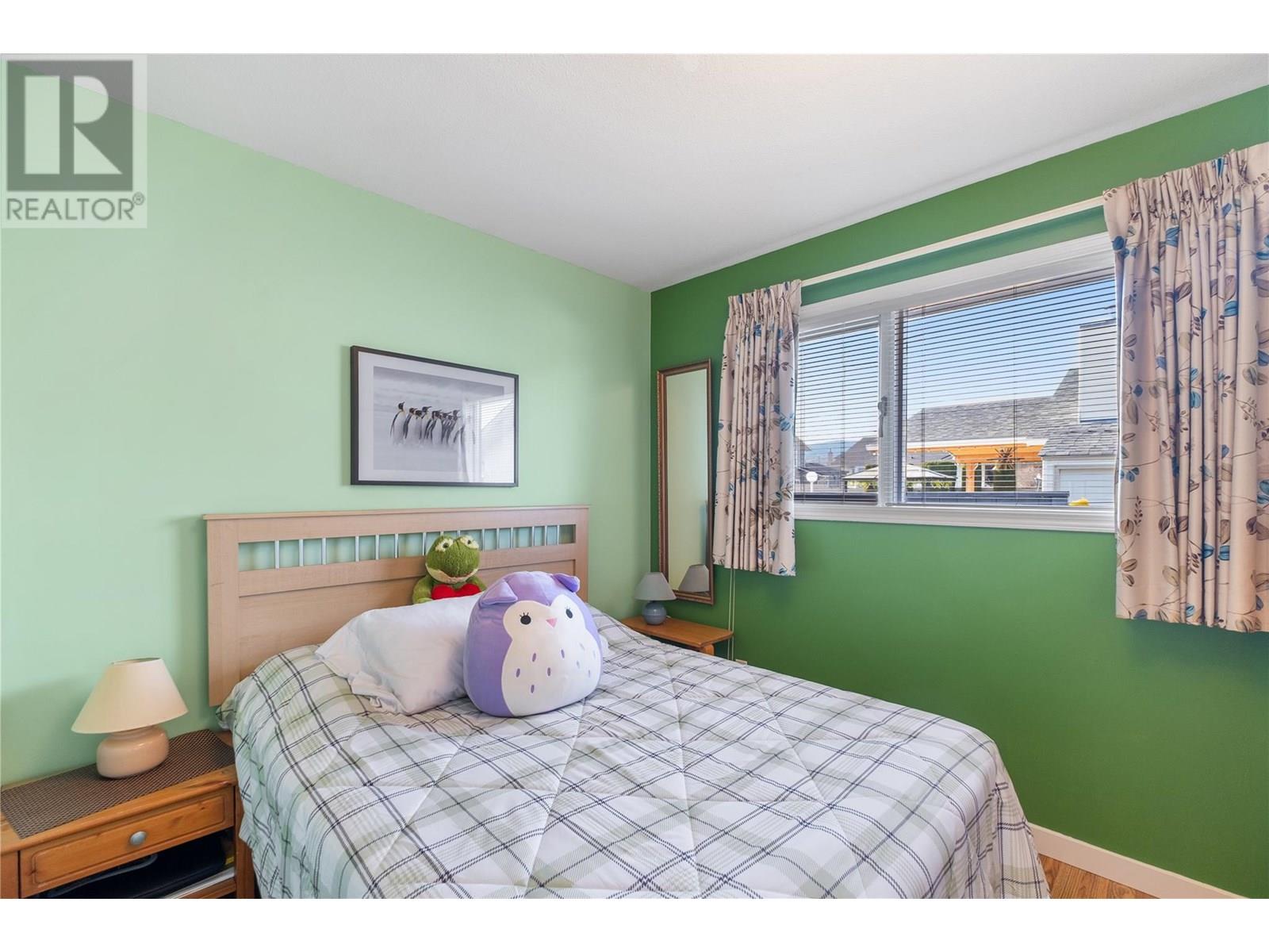  1677 Newport Road, West Kelowna