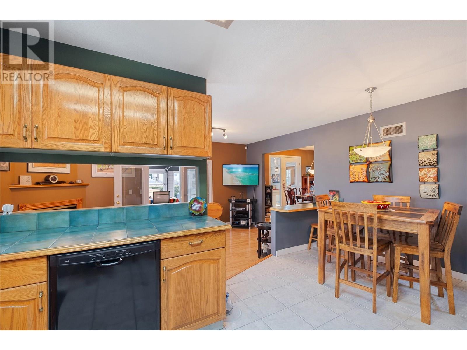  1677 Newport Road, West Kelowna