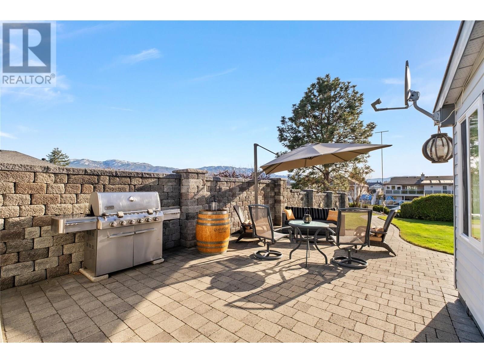  1677 Newport Road, West Kelowna