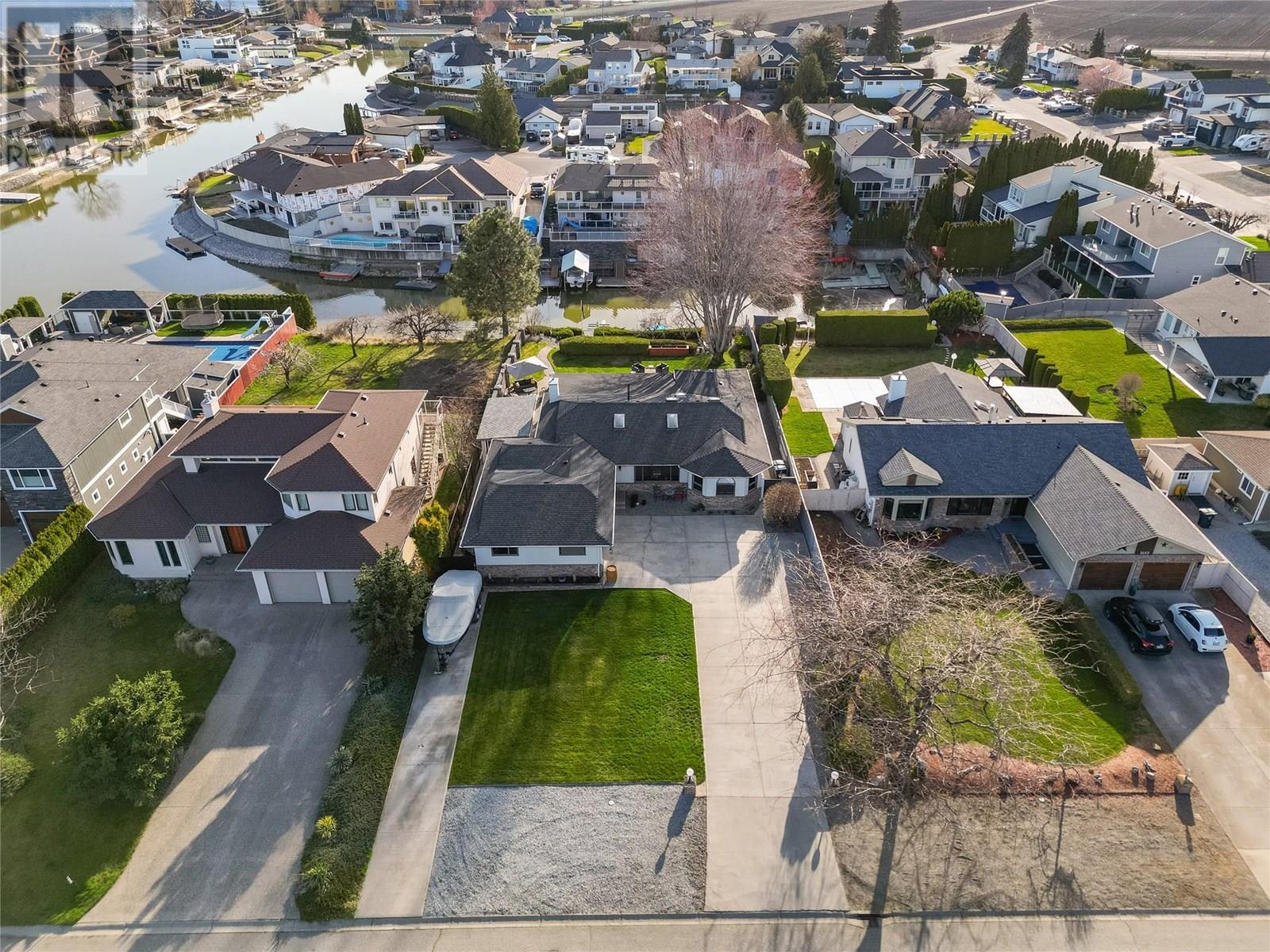  1677 Newport Road, West Kelowna