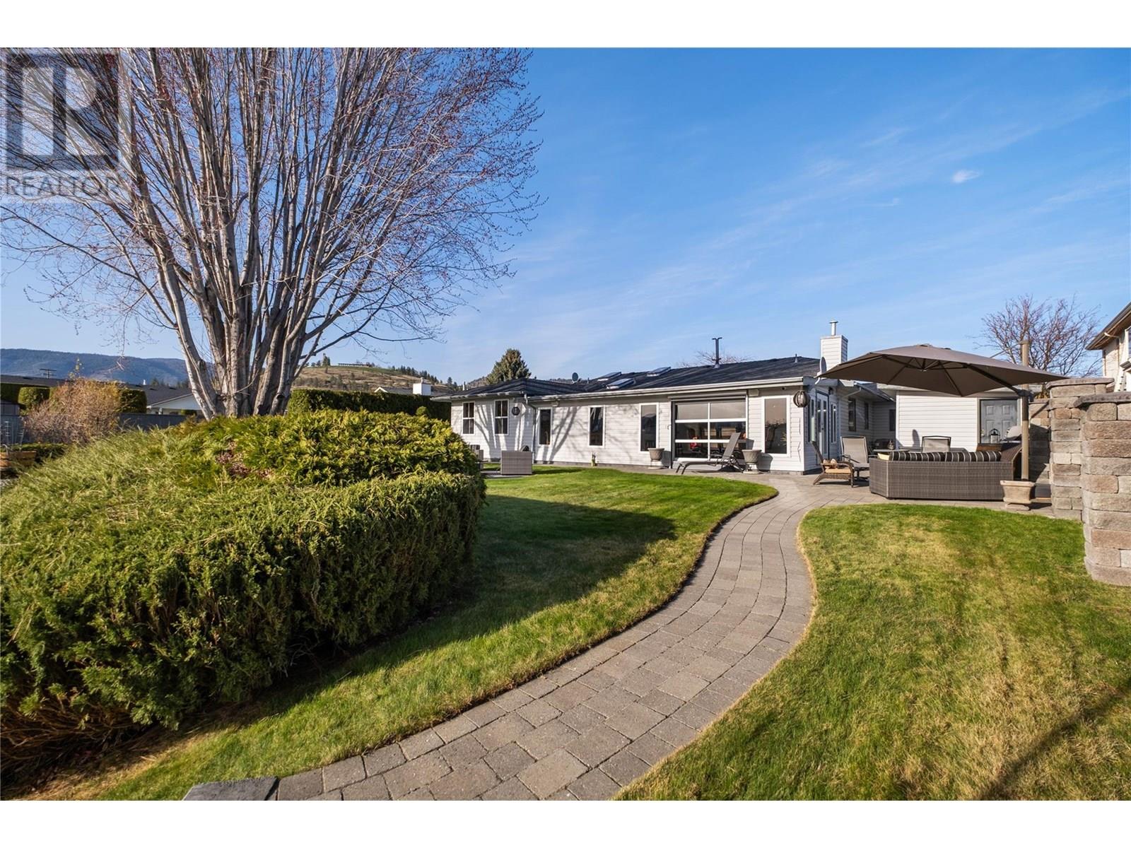  1677 Newport Road, West Kelowna