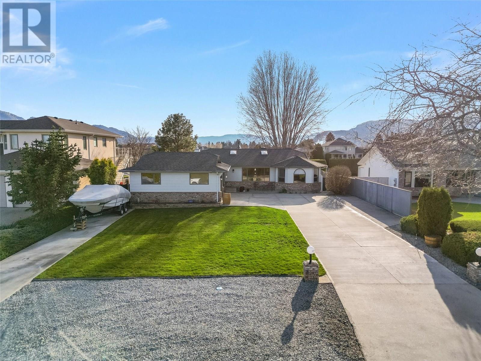  1677 Newport Road, West Kelowna