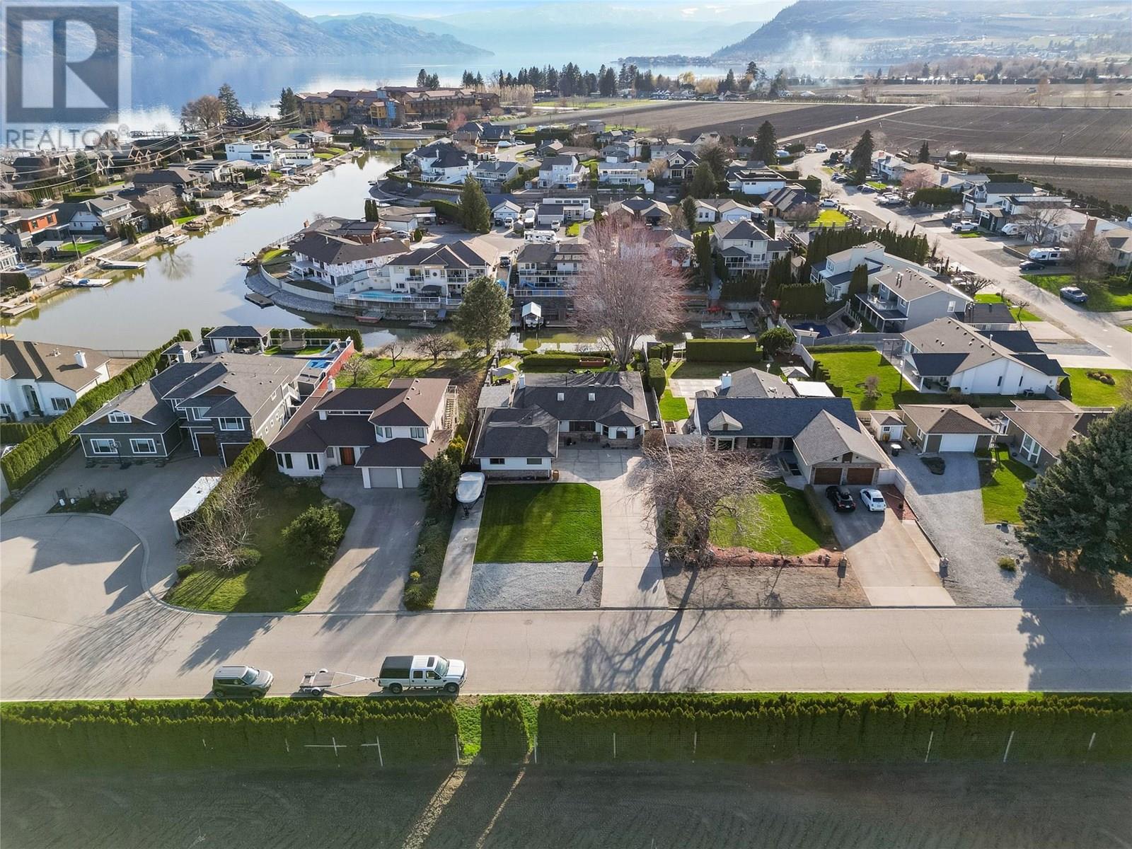  1677 Newport Road, West Kelowna