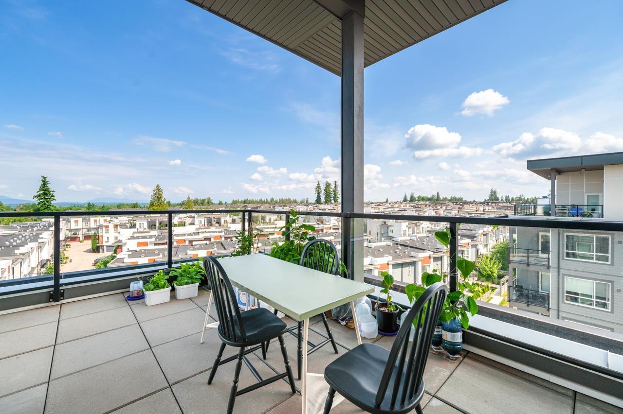 Photo 3 of B 612 20834 80 Avenue, Langley BC