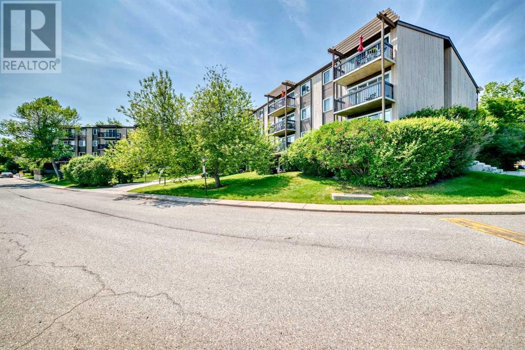 Single Family House for Sale in   Elbow Drive SW Haysboro Calgary 