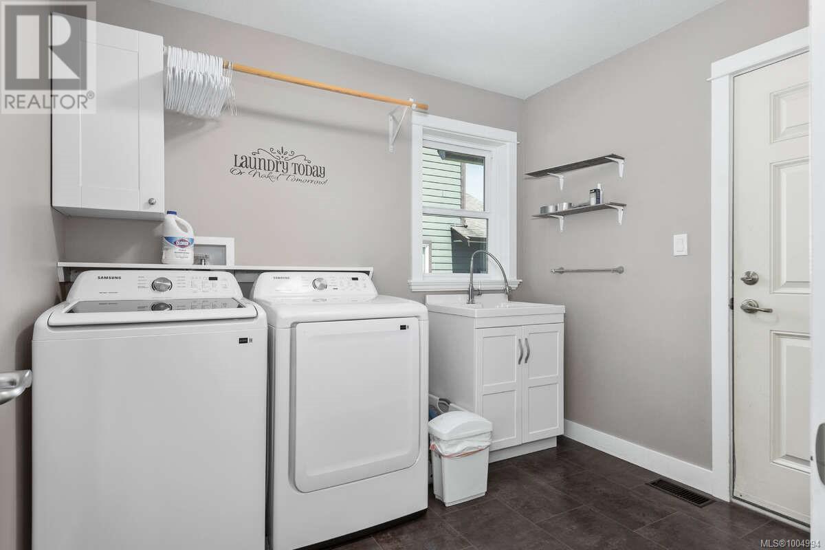 Photo 18 of 1103 Cordero Cres, Campbell River BC