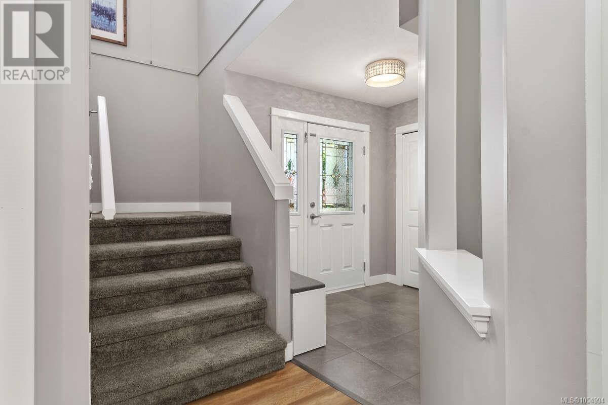 Photo 6 of 1103 Cordero Cres, Campbell River BC