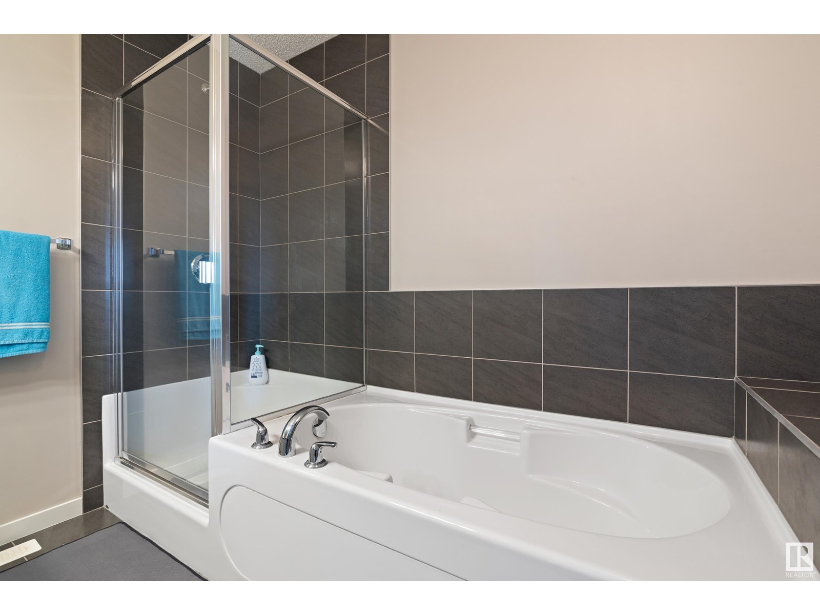 Photo 22 of 2657 Chokecherry Ln Sw, Edmonton AB