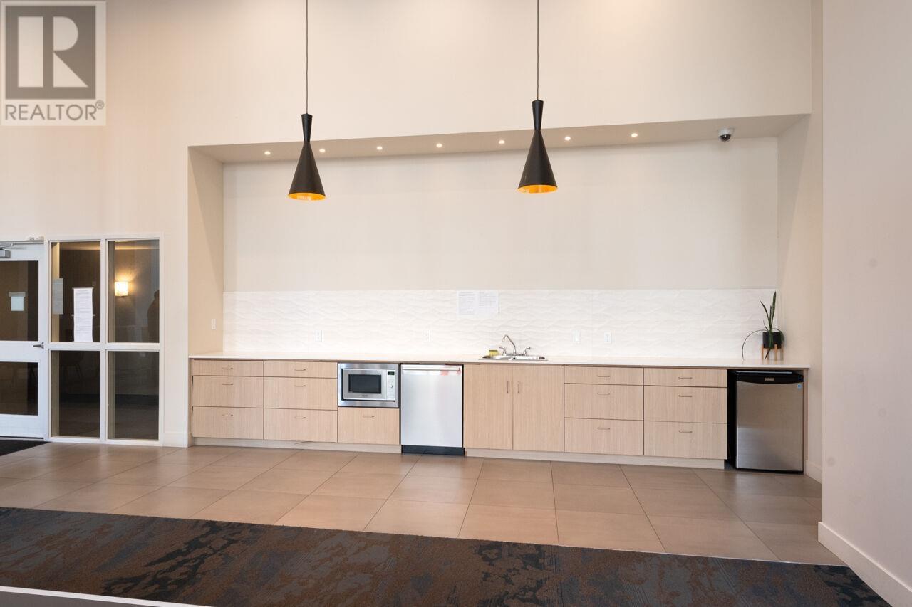 Photo 21 of 2063 W 10th Avenue, Vancouver BC