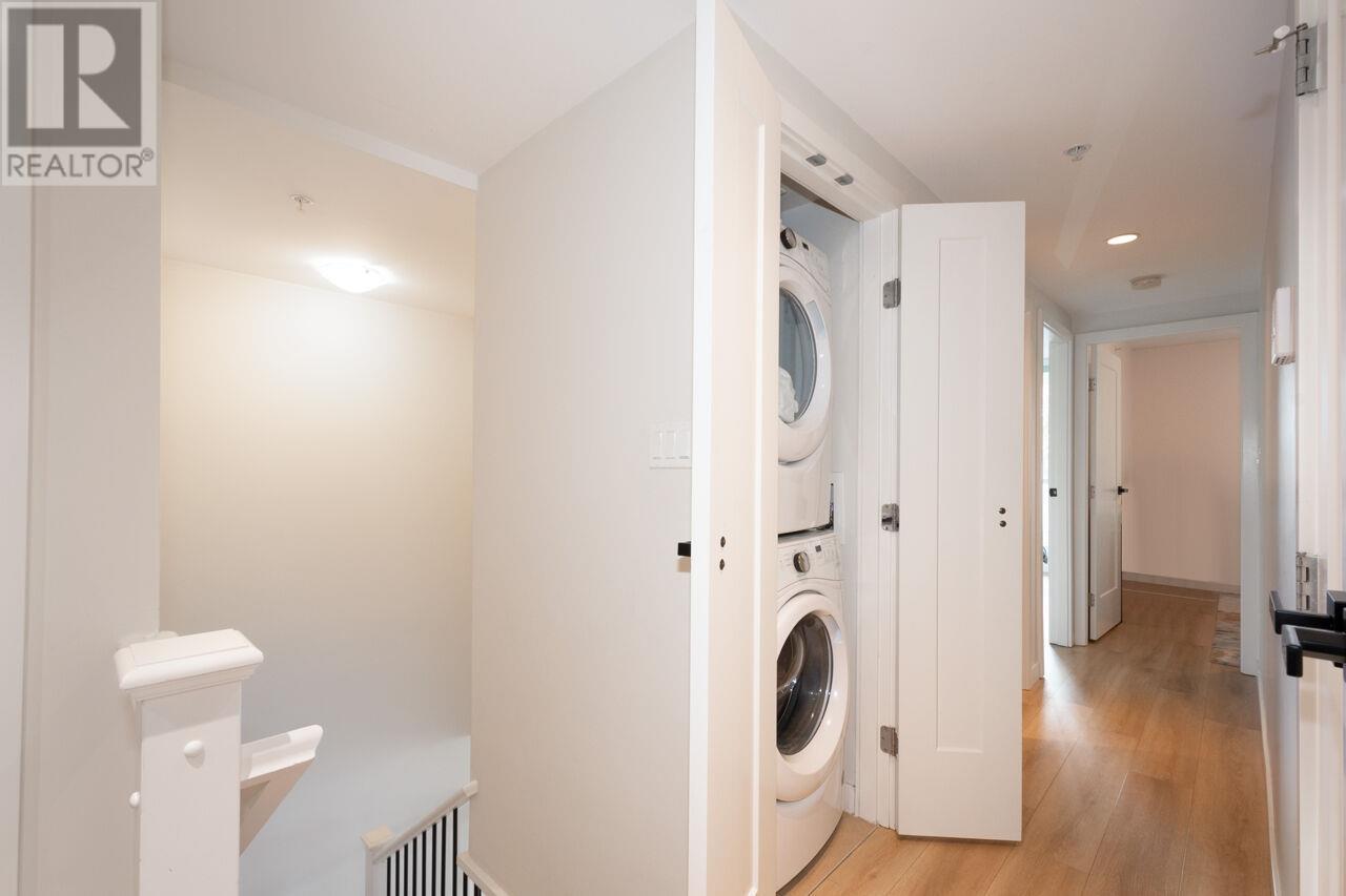 Photo 15 of 2063 W 10th Avenue, Vancouver BC