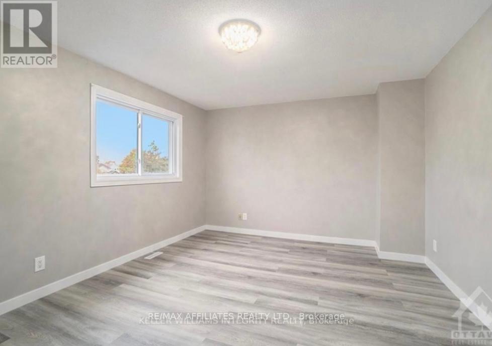 Photo 9 of 563 Latour Crescent, Ottawa ON