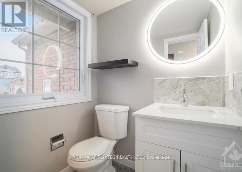 Photo 8 of 563 Latour Crescent, Ottawa ON