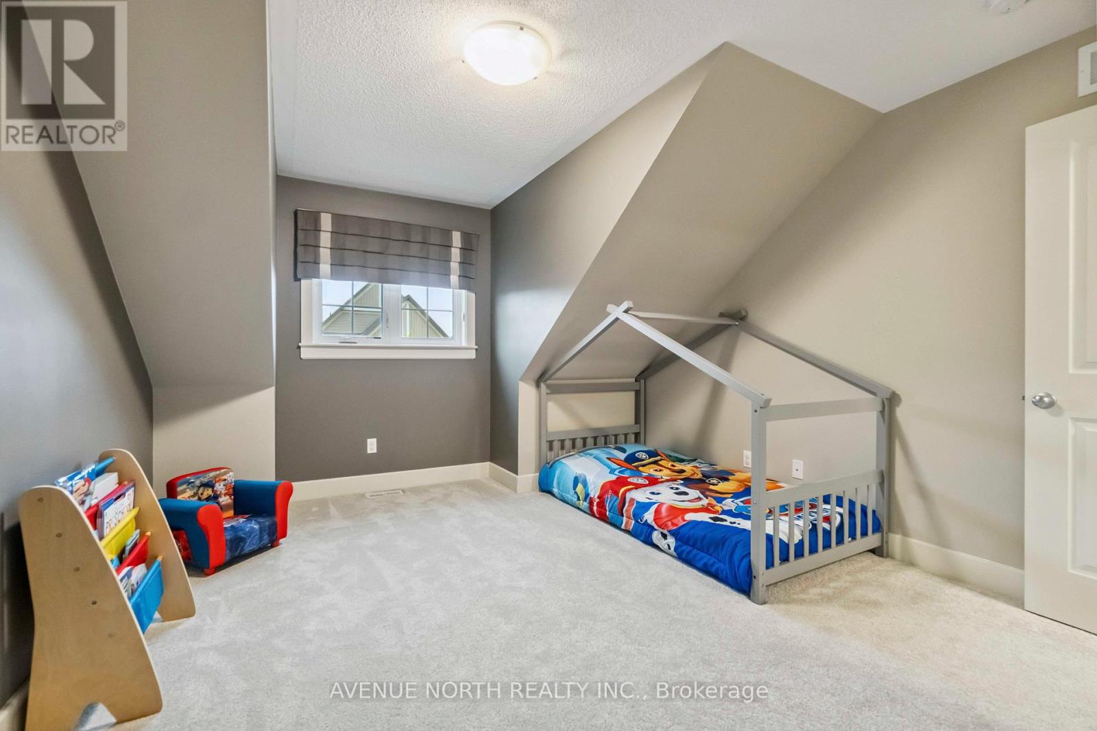 Photo 45 of 718 Bunchberry Way, Ottawa ON