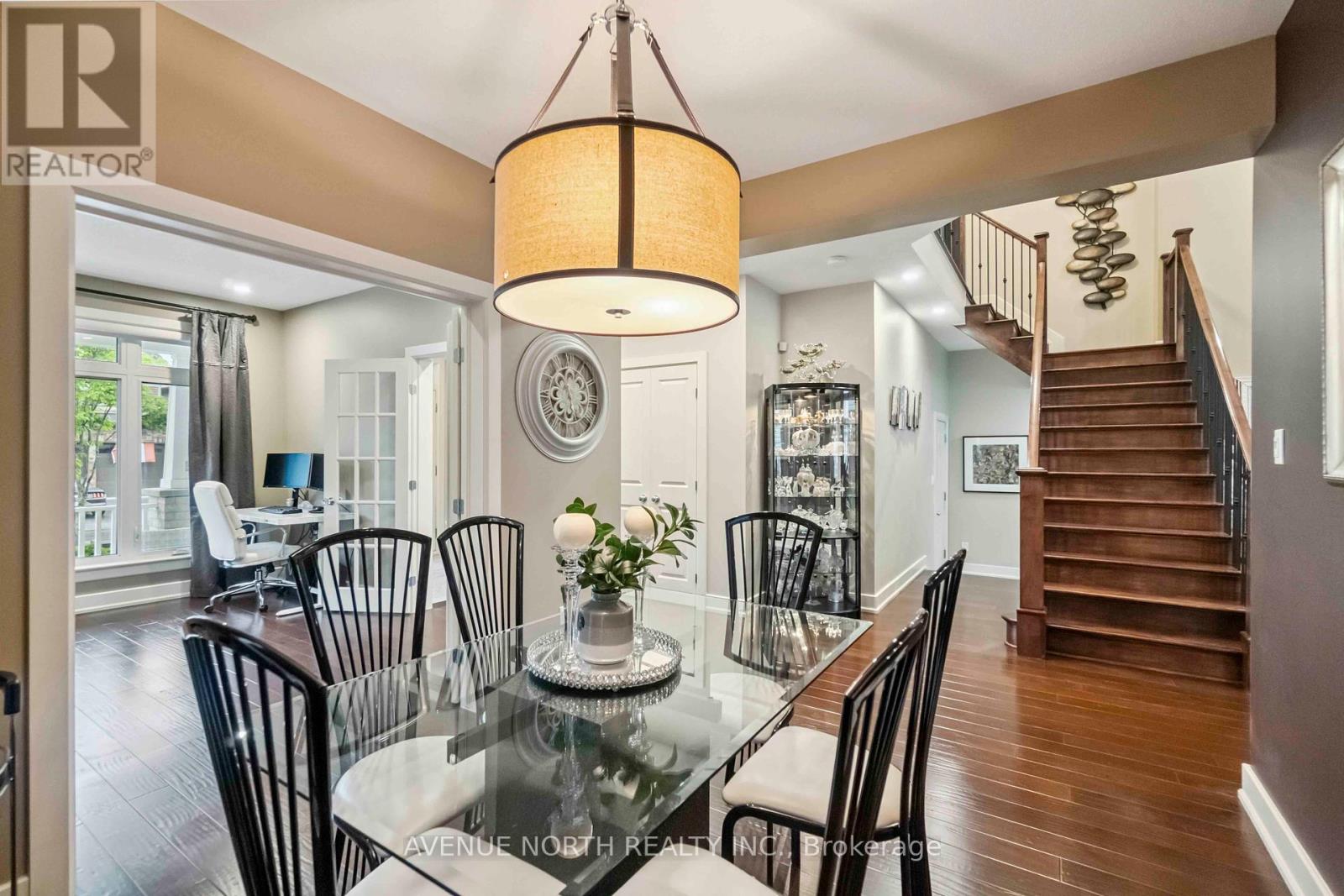 Photo 35 of 718 Bunchberry Way, Ottawa ON