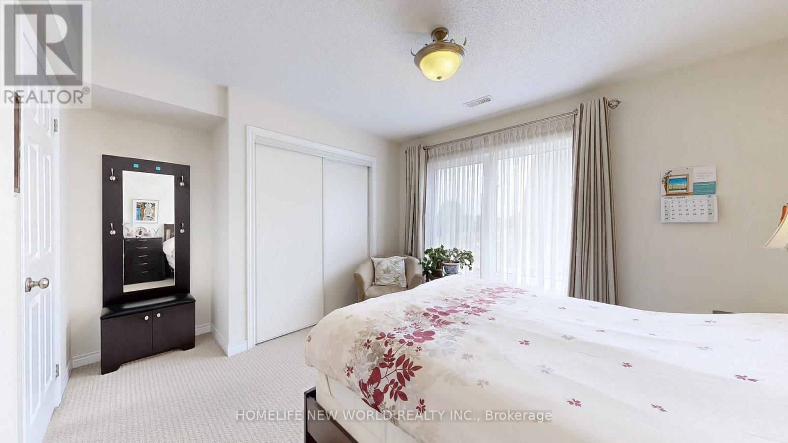 Photo 29 of 49 Kawneer Terrace, Toronto ON