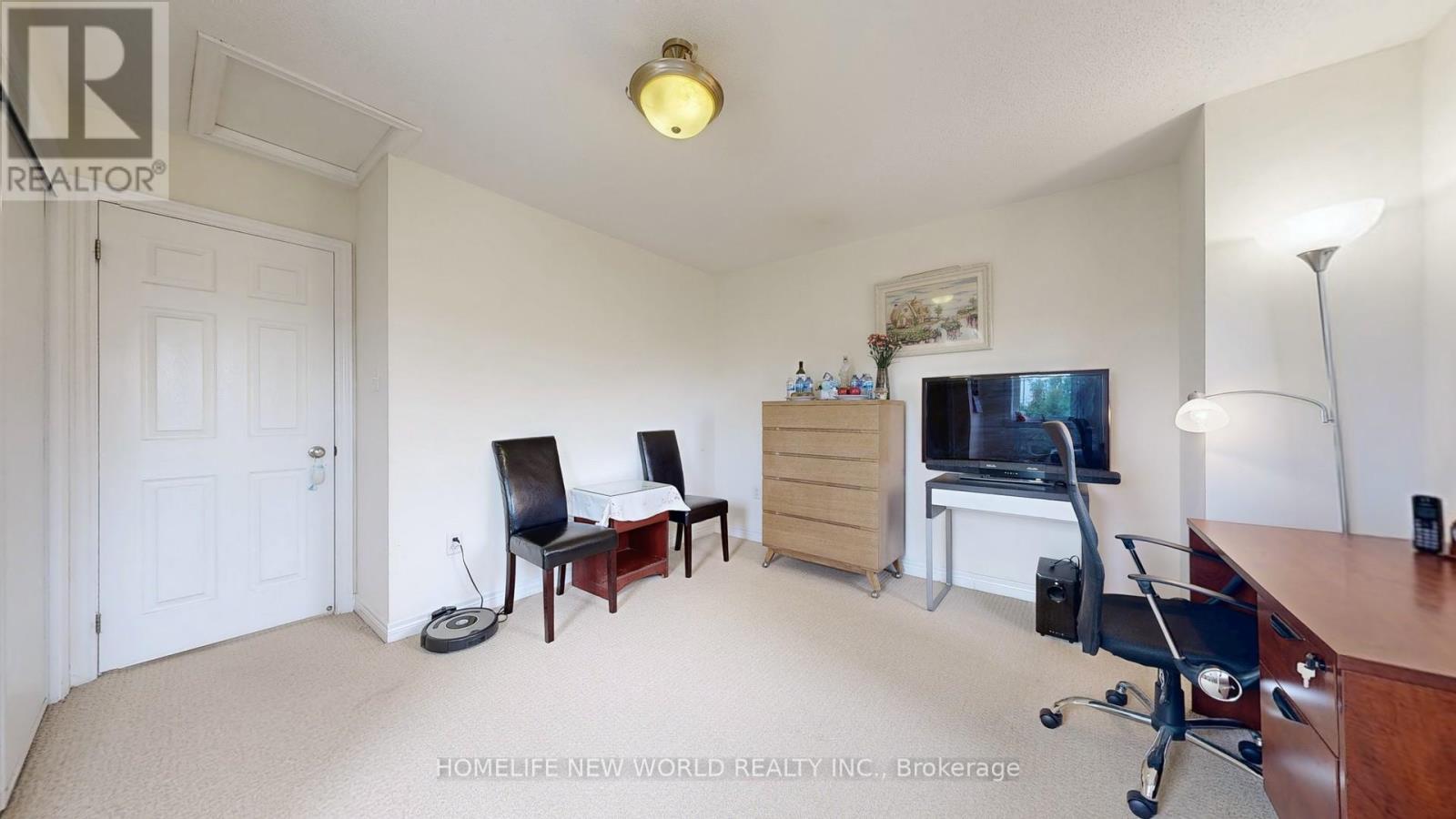 Photo 33 of 49 Kawneer Terrace, Toronto ON
