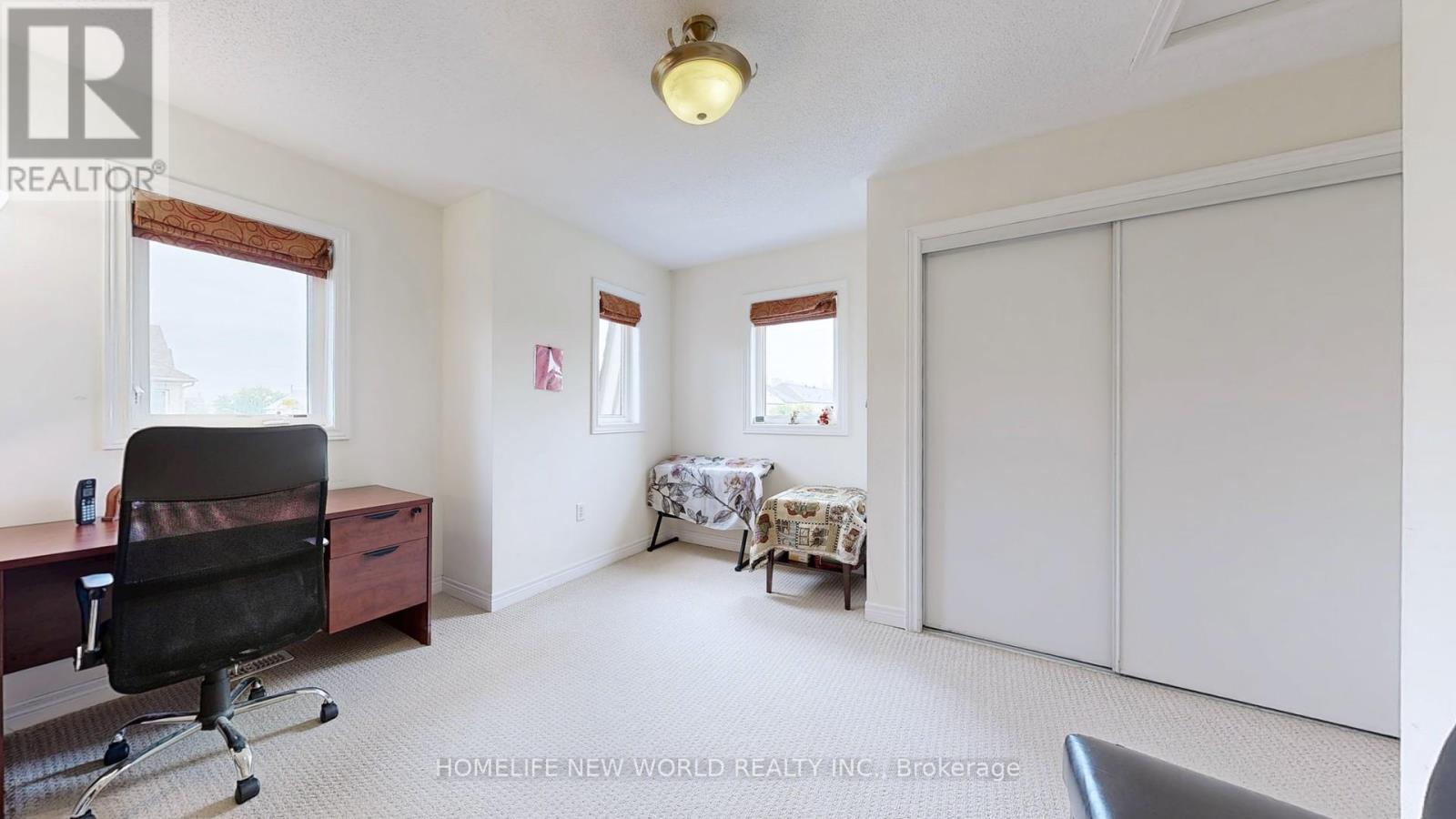Photo 36 of 49 Kawneer Terrace, Toronto ON
