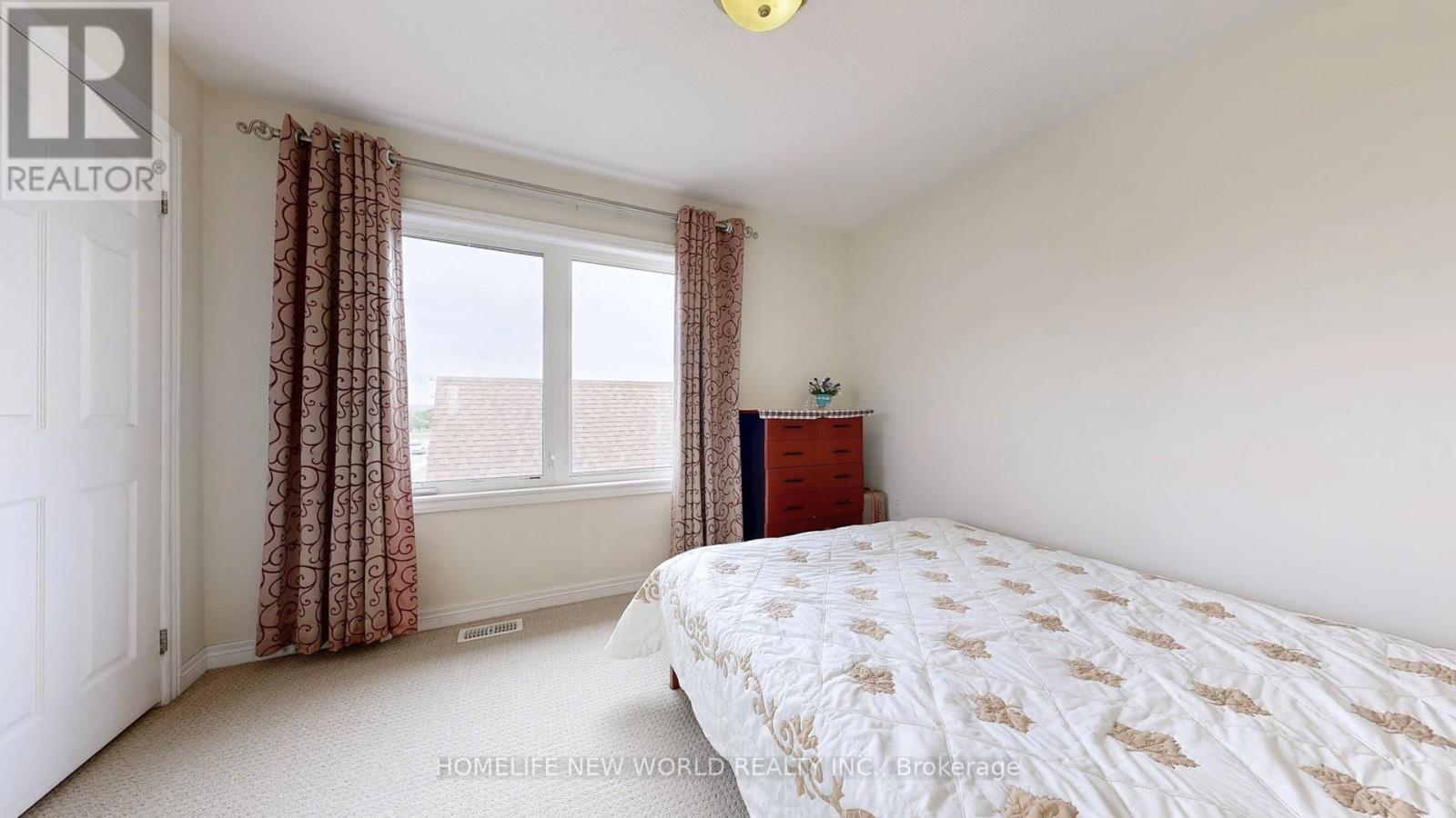 Photo 37 of 49 Kawneer Terrace, Toronto ON