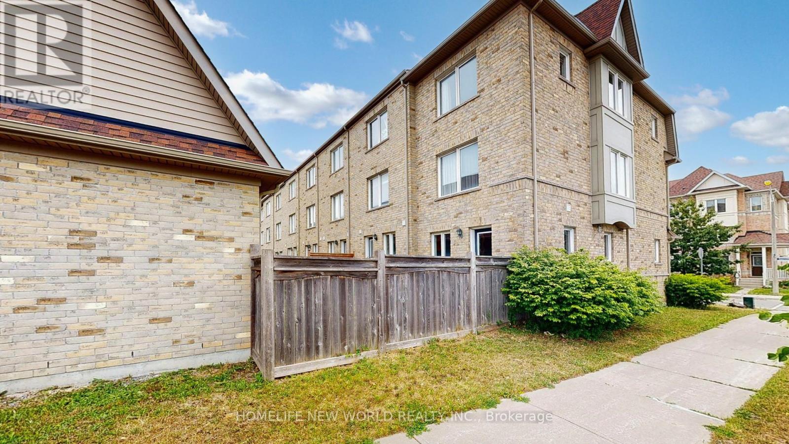 Photo 47 of 49 Kawneer Terrace, Toronto ON
