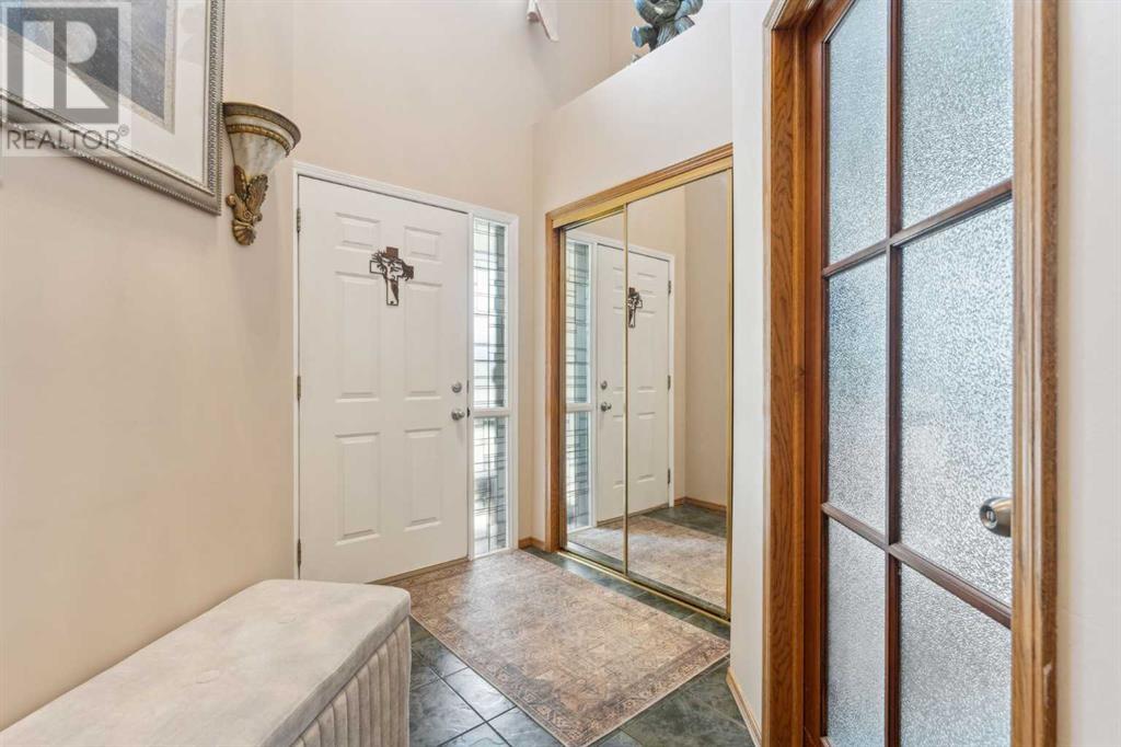 Single Family House for Sale in  Somerset Way SW Somerset Calgary 