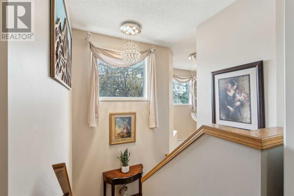 Single Family House for Sale in  Somerset Way SW Somerset Calgary 