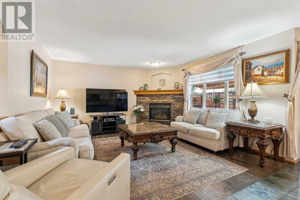 Single Family House for Sale in  Somerset Way SW Somerset Calgary 