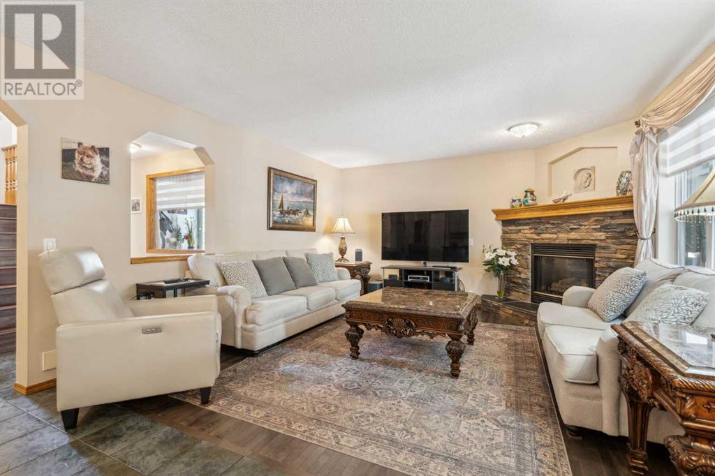 Single Family House for Sale in  Somerset Way SW Somerset Calgary 