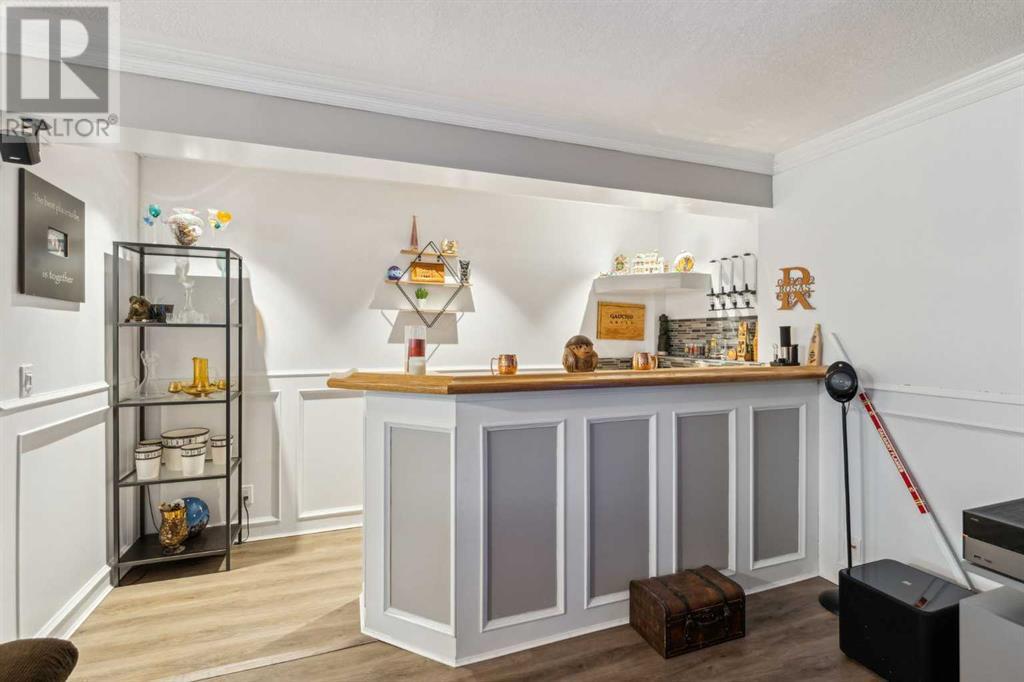 Single Family House for Sale in  Somerset Way SW Somerset Calgary 
