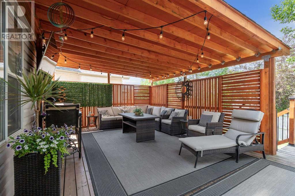 Single Family House for Sale in  Somerset Way SW Somerset Calgary 