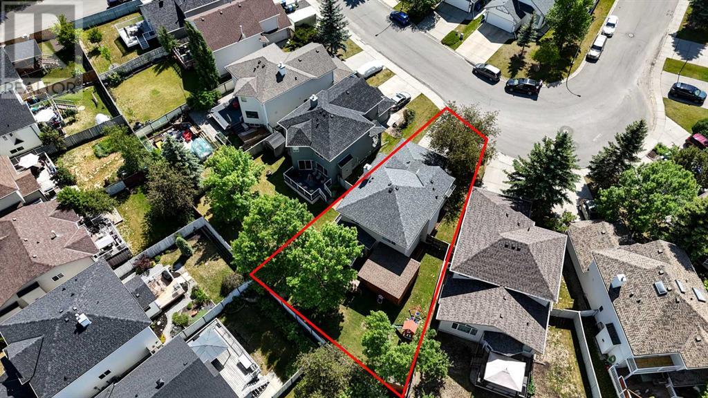 Single Family House for Sale in  Somerset Way SW Somerset Calgary 