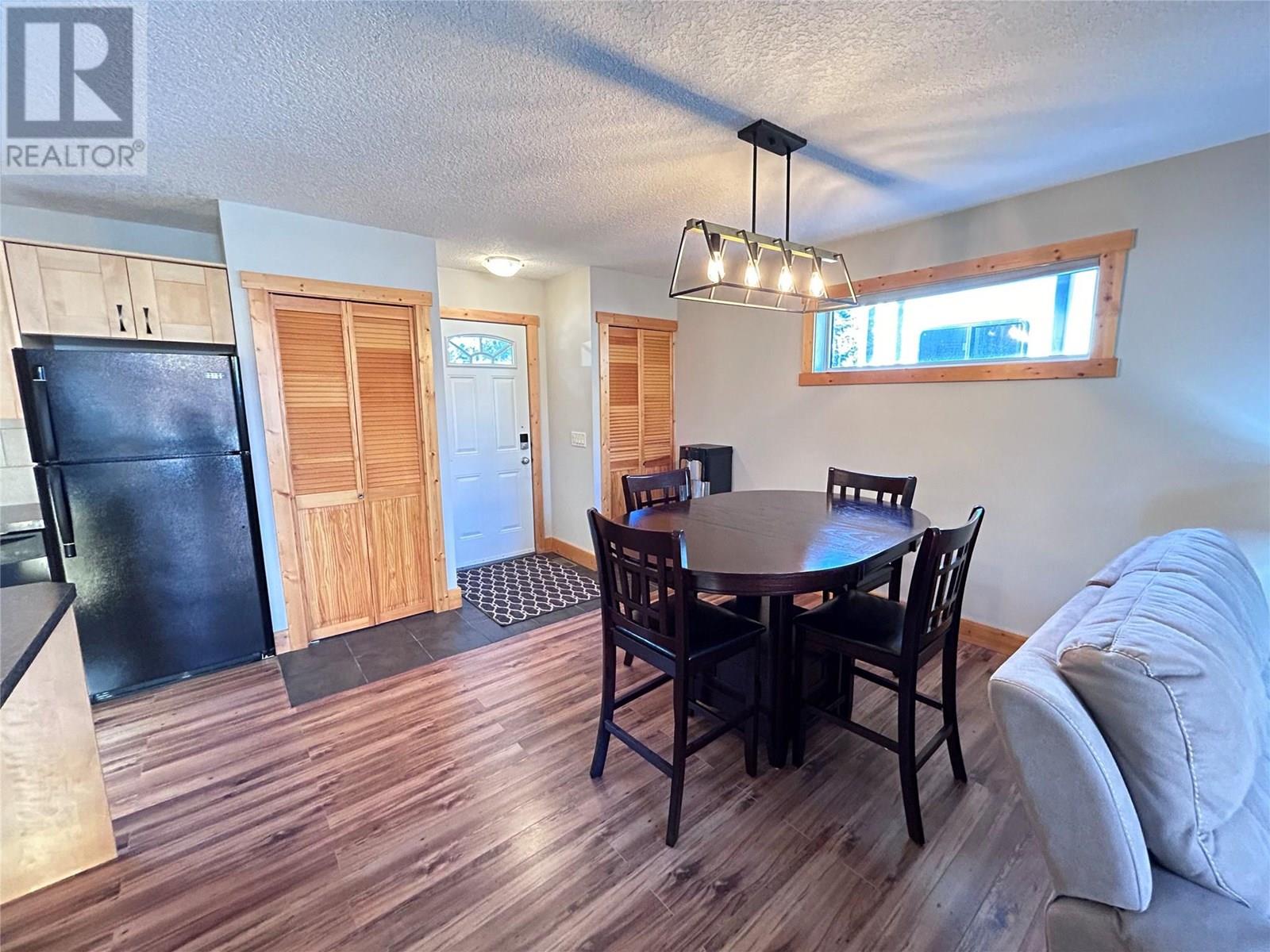 Photo 6 of 4868 Riverview Drive Unit 93, Edgewater BC
