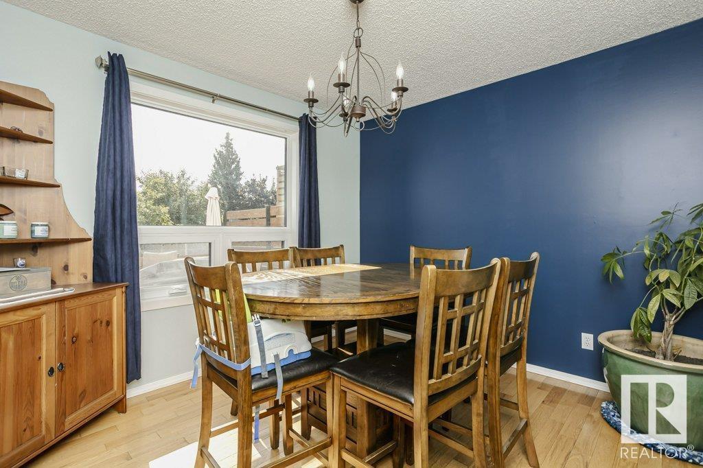 Photo 32 of 65 Dalton Wy, Sherwood Park AB