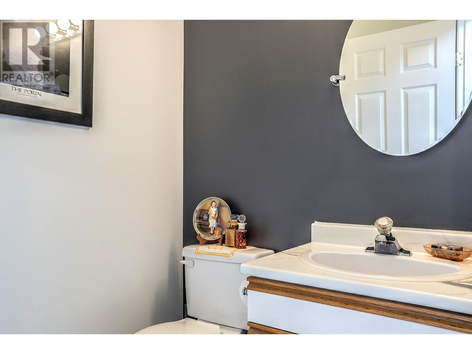 15 4210 Alexis Park Drive, Vernon
